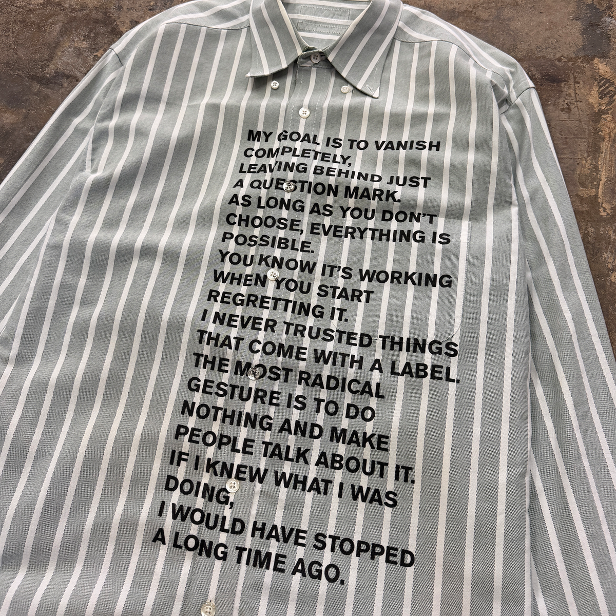 vanish button down