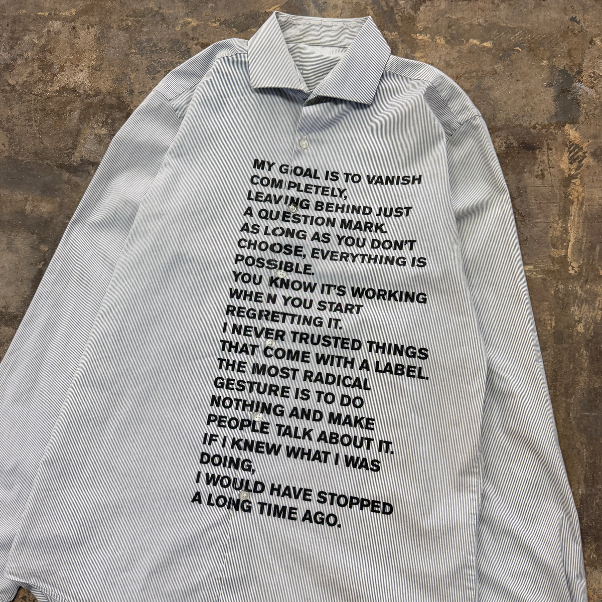 vanish button down