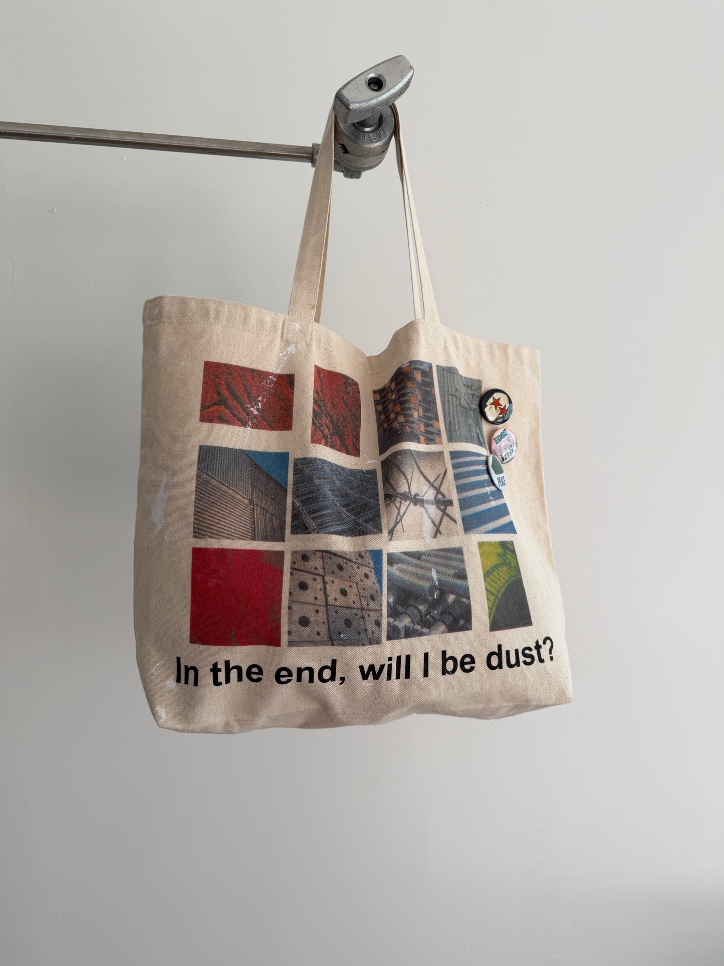 dust tote